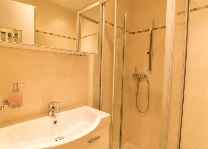 Haus Cristal By Interhome 公寓 洛伊克巴德